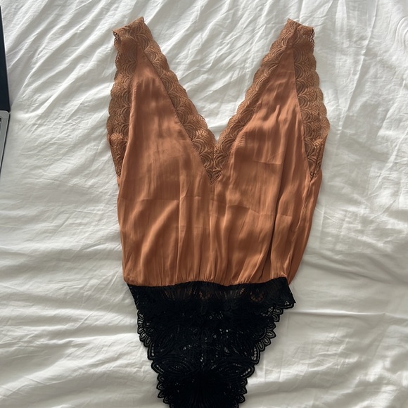 Free people plunging body suite - Picture 2 of 2